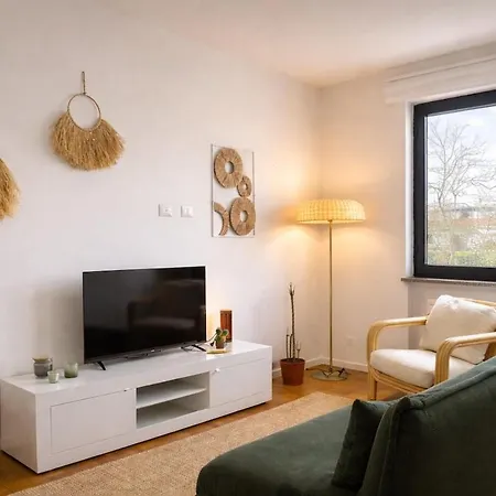 Appartement Laboheme Maggiore Retreat With Private Dormelletto